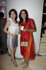 at Zoya Christmas special hosted by Nisha Jamwal in Kemps Corner, Mumbai on 20th Dec 2012 (24).JPG